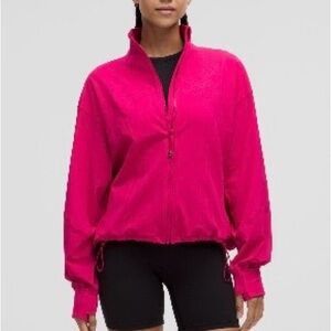 NWT Lululemon Define Relaxed Fit jacket, Luon
Size 10